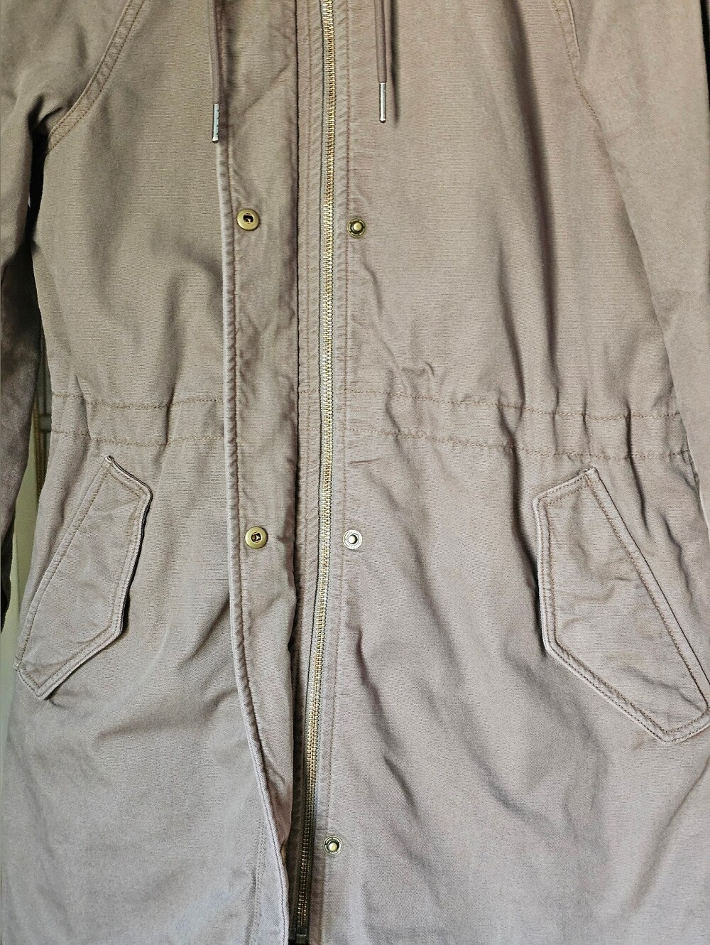 Patagonia Women's Insulated Prairie Dawn Parka - Picture 4 of 13